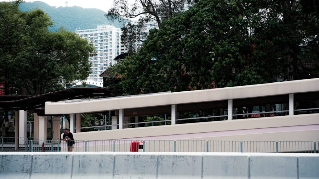 マクドナルド騎手の処分軽すぎる香港競馬の問題騎乗分析
